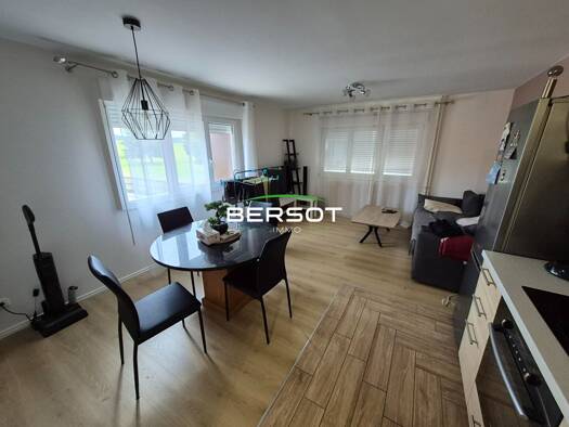 Appartement à vendre 156 000 € 2 pièces 1 chambre 38 m² Étage 1/3 Les Fourgs 25300