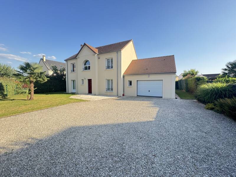 Maison à vendre, 145m², TOUSSUS LE NOBLE