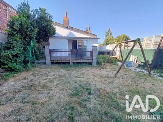 Maison de plain-pied à vendre 115 000 € 5 pièces 3 chambres 85 m² 423 m² de terrain Gare Bruay-la-Buissière 62700