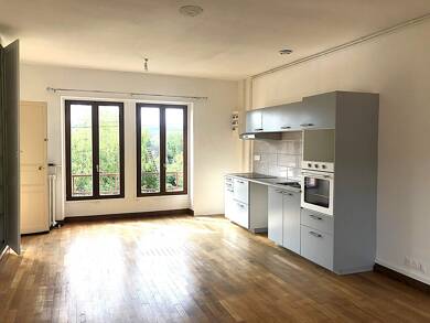 Appartement à louer 720 € 3 pièces 2 chambres 56 m² 1er étage Nanteuil sur Marne 77730