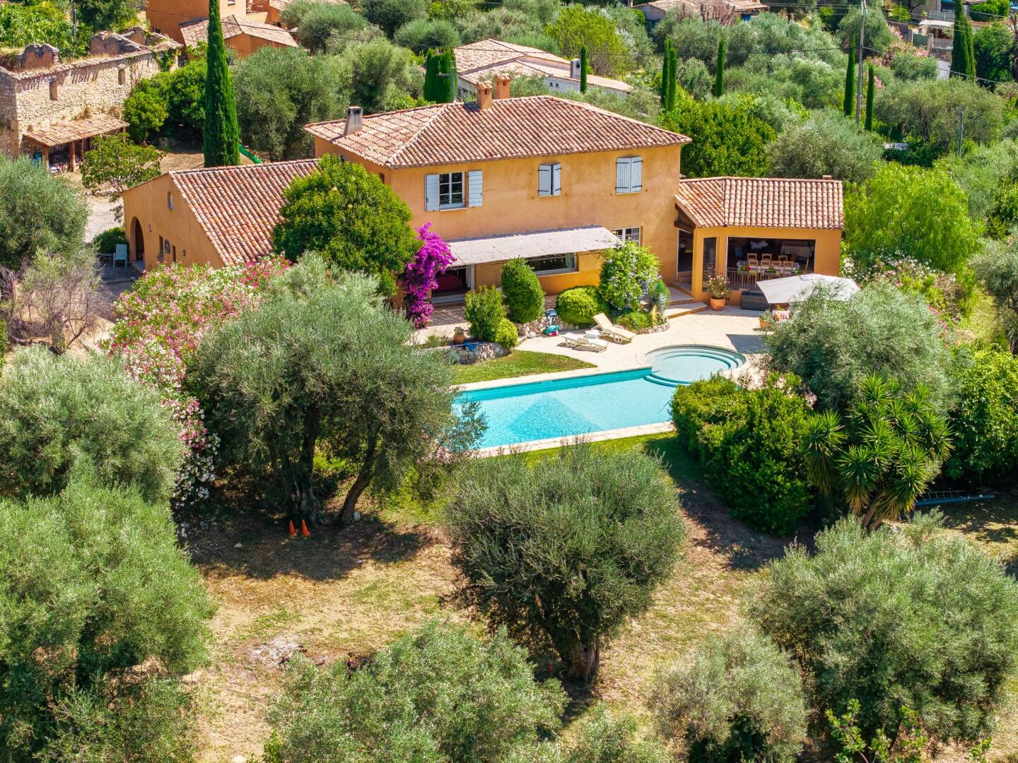 Maison à vendre, 282m², TOURRETTES SUR LOUP