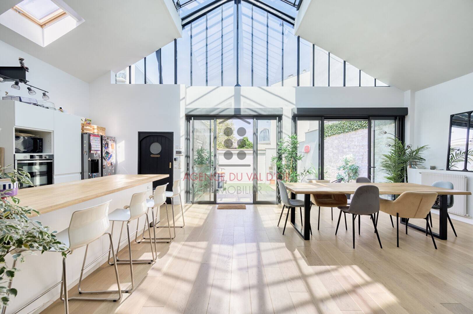 Maison à vendre, 231m², SURESNES