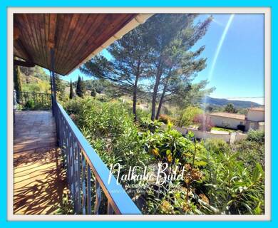 Maison de plain-pied à vendre 385 000 € 5 pièces 4 chambres 145 m² 1 790 m² de terrain Roquebrun 34460