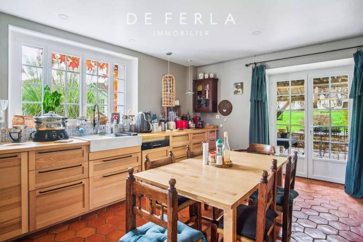 Maison à vendre, 260m², SABLONNIERES