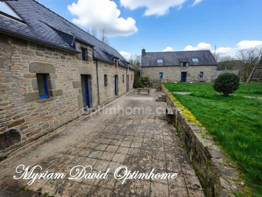 Maison à vendre 330 000 € 8 pièces 6 chambres 263 m² 3 721 m² de terrain Lanrivain 22480