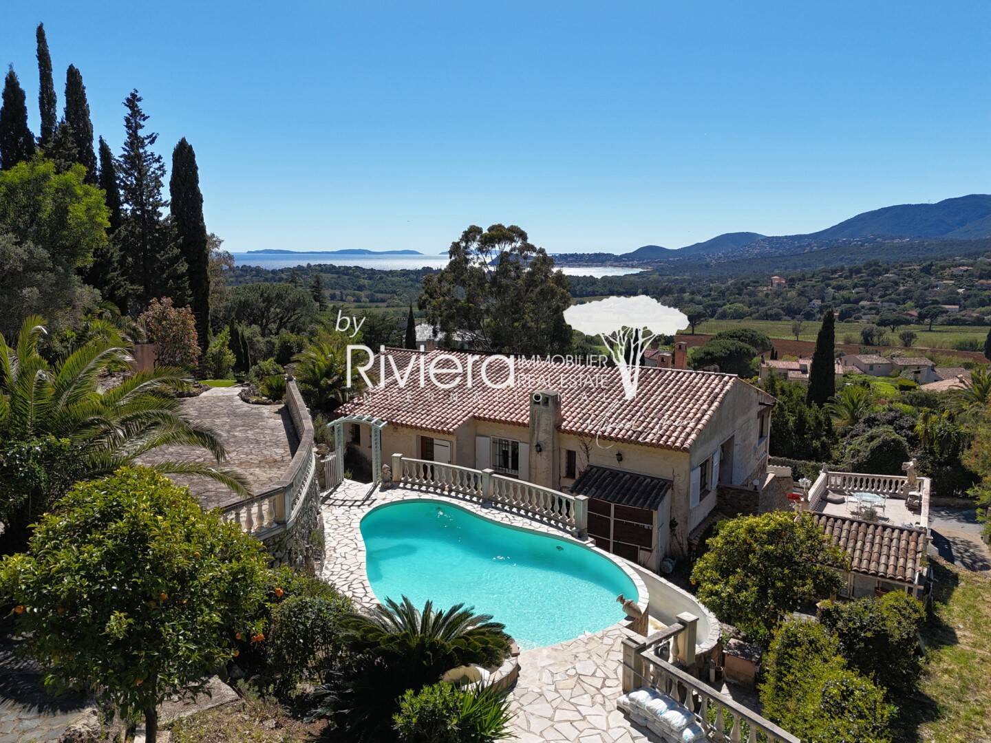 Maison à vendre, 300m², LA CROIX VALMER