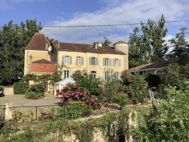 Château à vendre 950 000 € 16 pièces 8 chambres 550 m² 30 000 m² de terrain Saint-Sever 40500