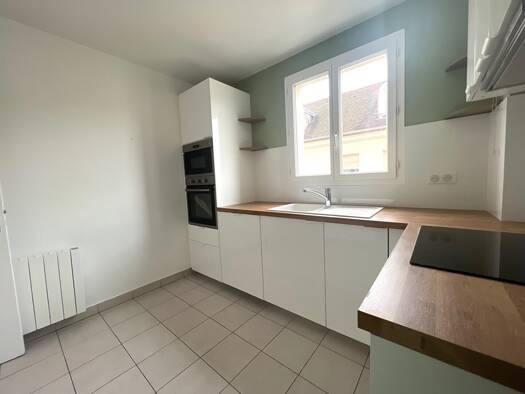Appartement à vendre 340 000 € 2 pièces 1 chambre 50 m² Étage 2/3 Centre Maisons-Laffitte 78600