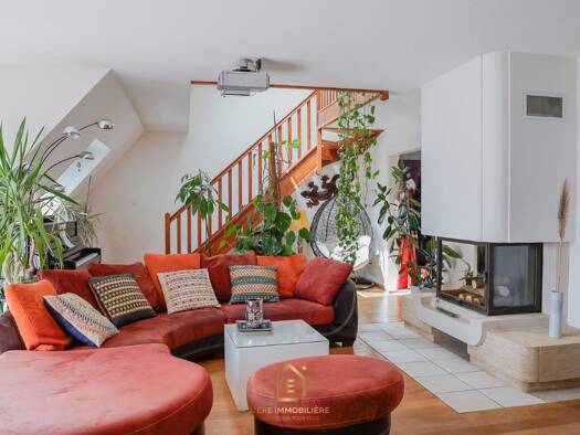 Duplex à vendre 298 000 € 4 pièces 3 chambres 110 m² Étage 3/4 Lingolsheim 67380
