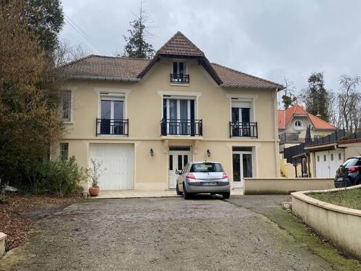 Maison à vendre 1 134 000 € 9 pièces 6 chambres 264 m² 1 157 m² de terrain Montmorency 95160