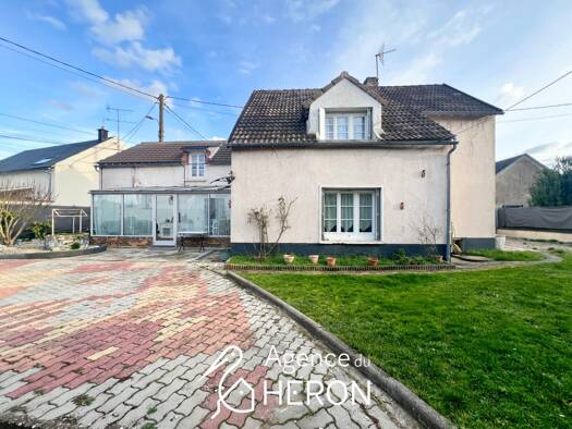 Maison à vendre 163 900 € 7 pièces 2 chambres 162 m² 635 m² de terrain Beaumont-du-Gâtinais 77890