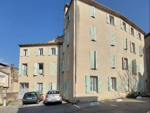 Appartement à louer 637 € 4 pièces 2 chambres 68 m² 2ème étage Mazan 84380