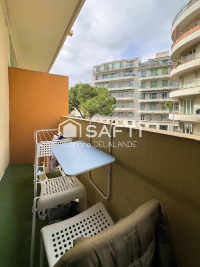 Appartement à vendre 132 000 € 1 pièce 20 m² 2ème étage Fleurs-Gambetta  Nice 06000