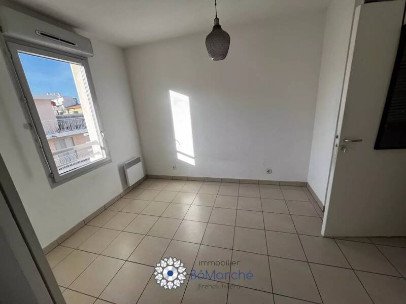 Maison à louer, 27m², NICE