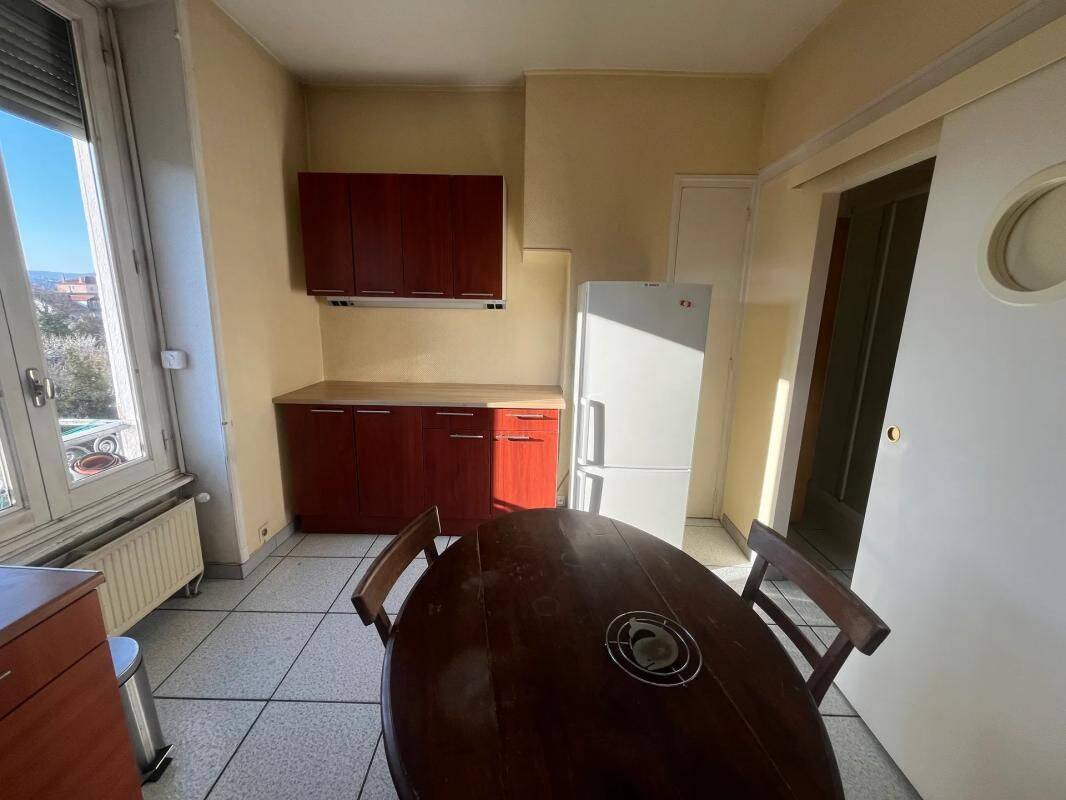 Appartement 2 pièces de 42 m² à Villeurbanne — 4