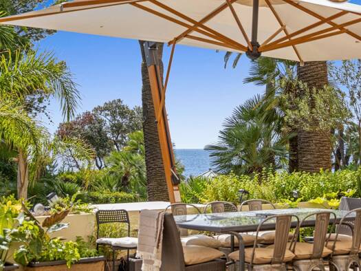 Appartement à vendre 890 000 € 3 pièces 2 chambres 52,95 m² RDC/5 Pointe Croisette Cannes 06400