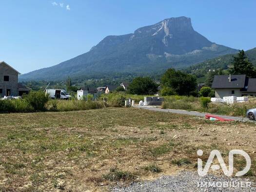 Terrain constructible viabilisé à vendre 225 000 € 606 m² de terrain Apremont 73190