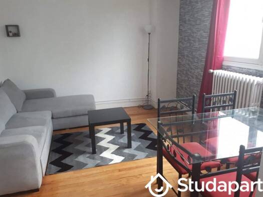Appartement à louer 1 080 € 4 pièces 1 chambre 63 m² 4ème étage Côte Pavée-L Hers-La Terrasse Toulouse 31500
