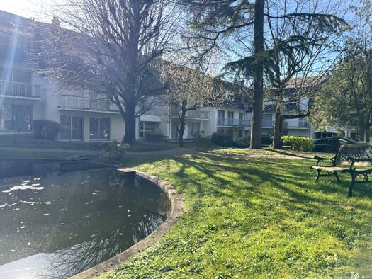 Appartement à louer 830 € 1 pièce 40 m² Étage 2/2 Bas Montmorency Centre Montmorency 95160