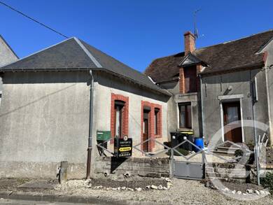 Maison de plain-pied à vendre 34 000 € 4 pièces 2 chambres 77 m² 30 m² de terrain Sury Es Bois 18260