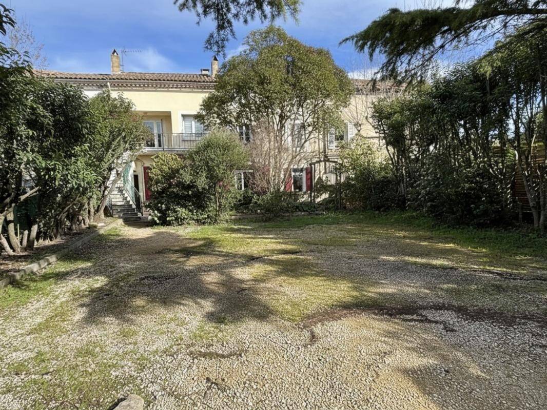 Maison à vendre, 255m², SUZE LA ROUSSE