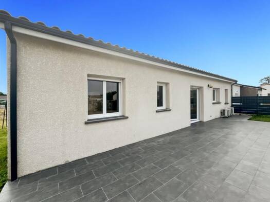 Maison à vendre 233 000 € 4 pièces 3 chambres 88,96 m² 810 m² de terrain Bas-Pays Montauban 82000