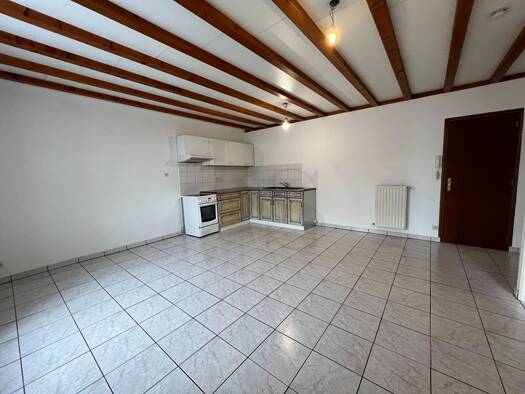 Appartement à louer 470 € 2 pièces 1 chambre 42 m² Étage 2/3 Benardiere-Saint Michel Flers 61100