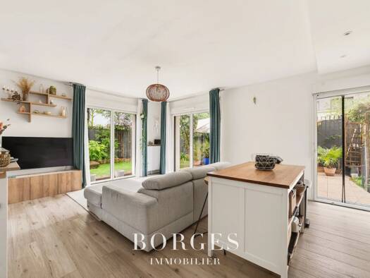 Appartement à vendre 499 000 € 4 pièces 2 chambres 81,05 m² RDC/7 République Villejuif 94800
