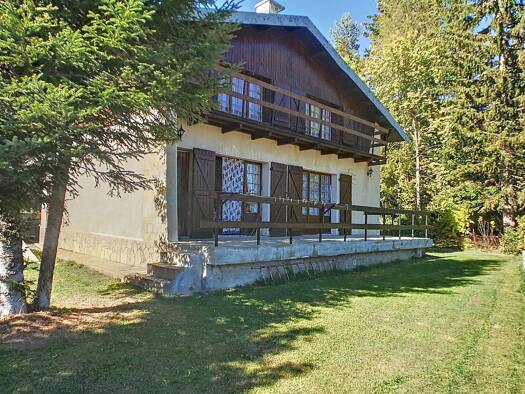 Chalet à vendre 399 000 € 3 pièces 2 chambres 97,66 m² 750 m² de terrain Beuil 06470