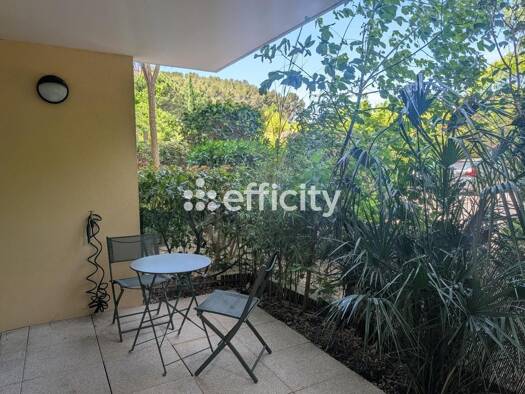 Appartement à vendre 152 000 € 2 pièces 1 chambre 42 m² RDC/3 Saint Chamas Sud Saint-Chamas 13250