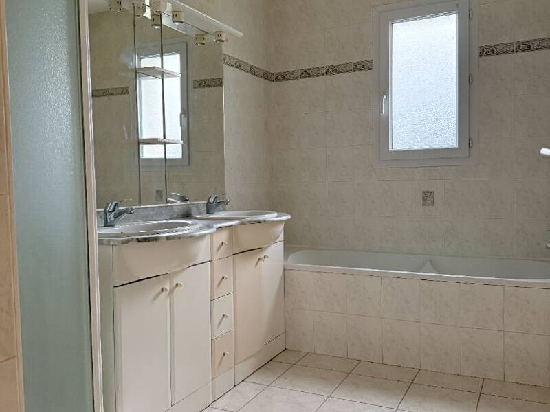 Maison à louer, 98m², MONTAIGU