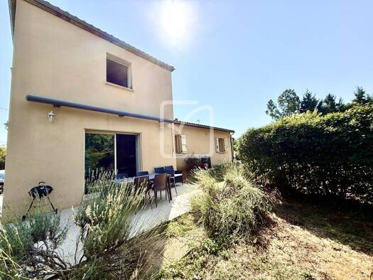 Maison à vendre 210 000 € 4 pièces 3 chambres 101 m² 634 m² de terrain Saint-Crépin-et-Carlucet 24590