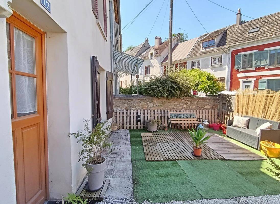 Maison à vendre, 94m², SAINT CYR SUR MORIN