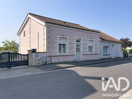 Maison à vendre 127 000 € 3 pièces 2 chambres 67 m² 177 m² de terrain Montendre 17130