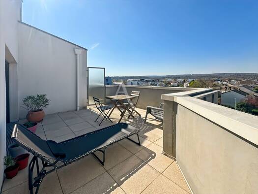 Appartement à vendre 315 000 € 4 pièces 3 chambres 82 m² Étage 4/4 Apollinaire Carrières-sous-Poissy 78955