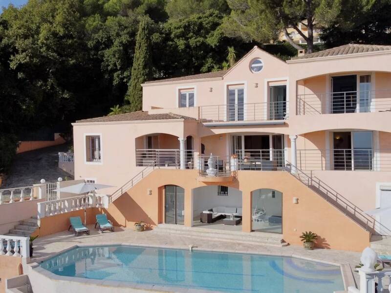 Maison à louer, 318m², ANTIBES