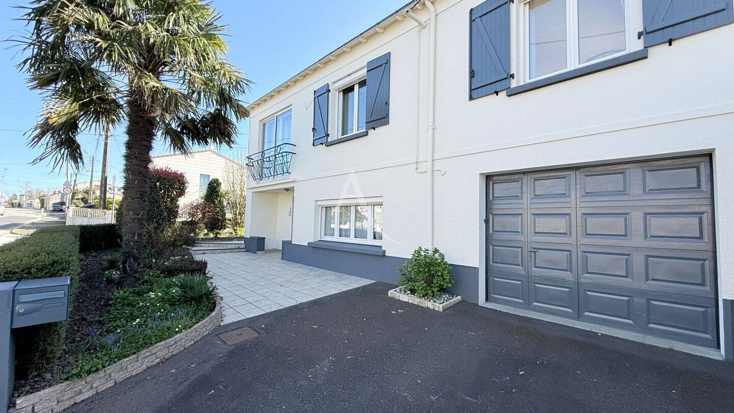 Maison à vendre, 121m², LA ROCHE SUR YON