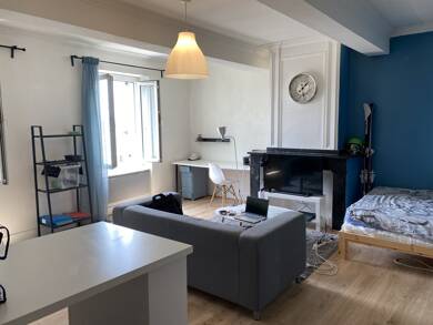Appartement à louer 405 € 1 pièce 36 m² Dernier étage, Étage 3/3 Castelnaudary 11400