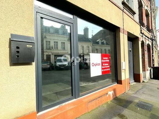 Local commercial à louer 750 € 70 m² de surface de vente Centre Ville Saint Quentin 02100