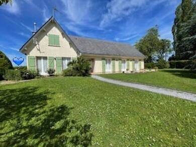 Maison à vendre 315 000 € 7 pièces 6 chambres 175 m² 1 414 m² de terrain Oloron-Sainte-Marie 64400