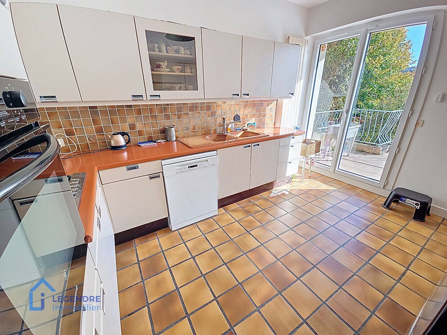 Maison à vendre, 213m², LA FRETTE SUR SEINE