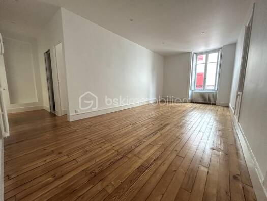 Appartement à vendre 380 000 € 2 pièces 1 chambre 46 m² Étage 2/3 Centre Ville Saint-Jean-de-Luz 64500