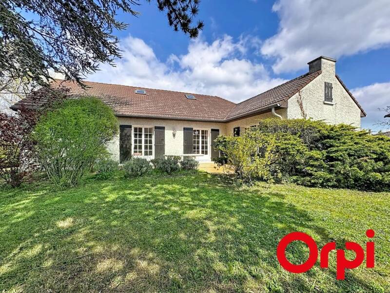 Maison à vendre, 146m², SAINT GENIS LES OLLIERES