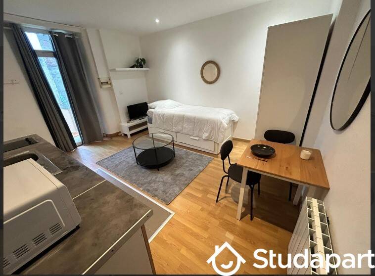 Maison à louer, 19m², PAU