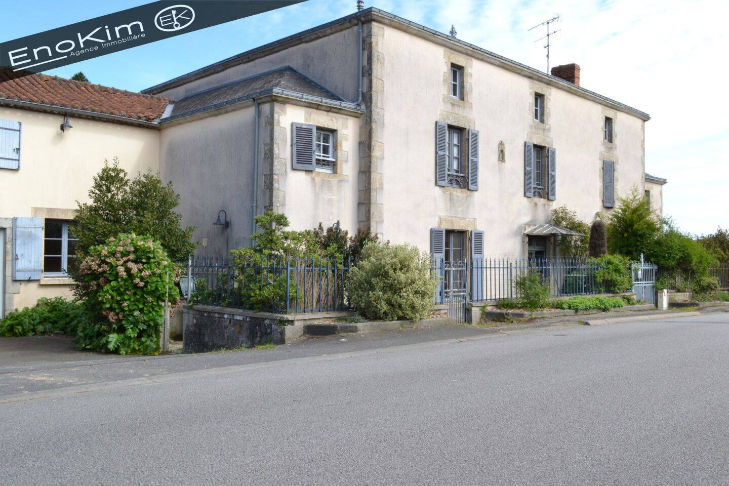 Maison à vendre, 300m², LA ROCHE SUR YON