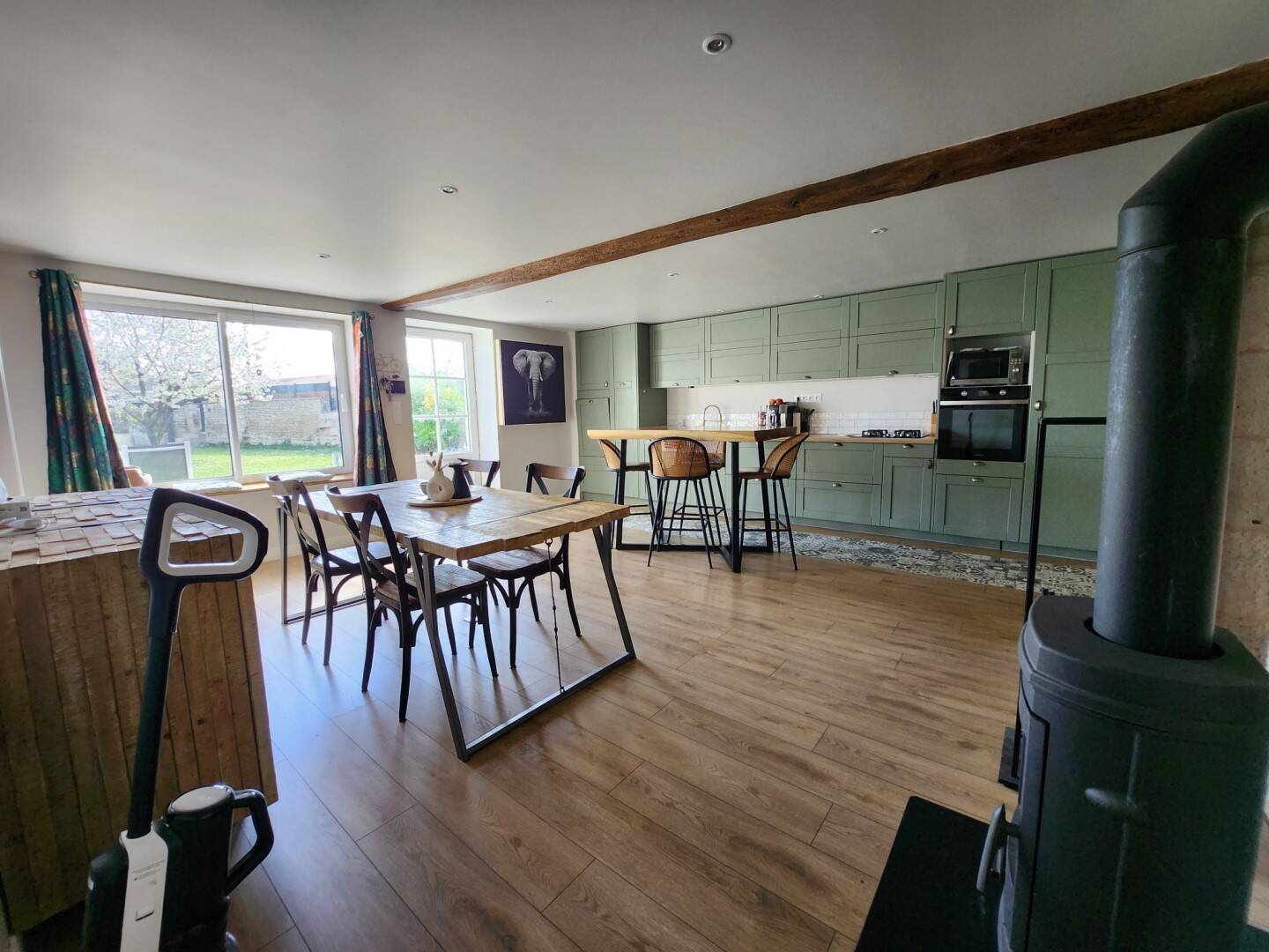Maison à vendre, 180m², SAINTE GEMME LA PLAINE