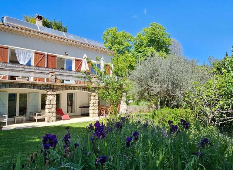 Maison à vendre 440 000 € 7 pièces 5<br/>chambres 152 m²<br/>superficie Bargemon 83830