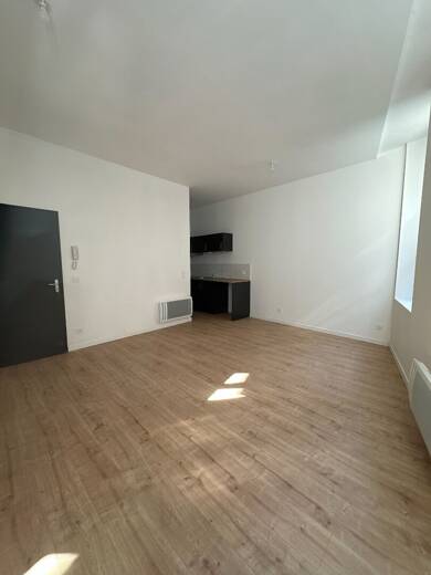 Appartement à louer 689 € 2 pièces 37 m² Étage 1/3 Centre-Ancienne Ville Metz 57000