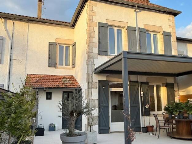 Maison à vendre 339 200 € 5 pièces 3 chambres 125 m² 130 m² de terrain Est Saint-Vincent-de-Tyrosse 40230