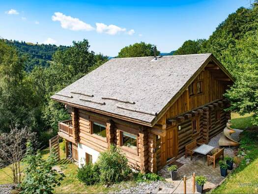 Chalet à vendre 690 000 € 7 pièces 5 chambres 205 m² 1 300 m² de terrain La Bresse 88250